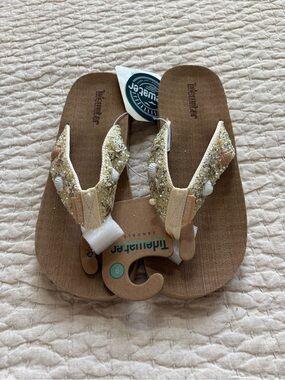 Tidewater Women's Tan Beaded Beach Sandals